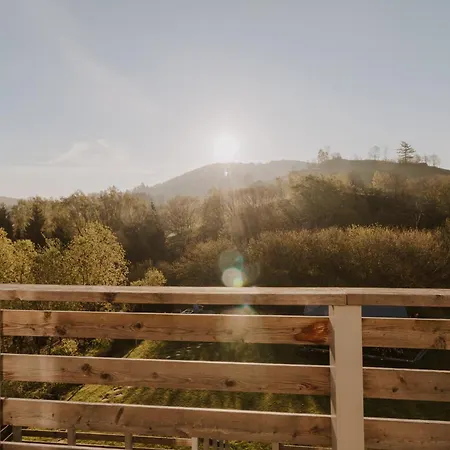 Bergblick Mit Balkon Und Garten - Familienfreundlich