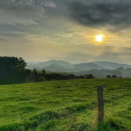 Bergblick Mit Balkon Und Garten - Familienfreundlich Heringhausen